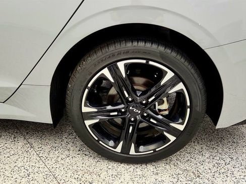 Used 2023 Kia K5 GT-Line image 9