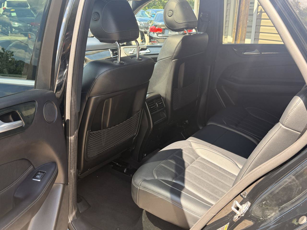 Used 2019 Mercedes-Benz GLE 400 4MATIC w/ Premium 1 Package image 11