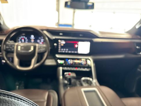 Used 2022 GMC Sierra 1500 Denali AWD/4WD image 13