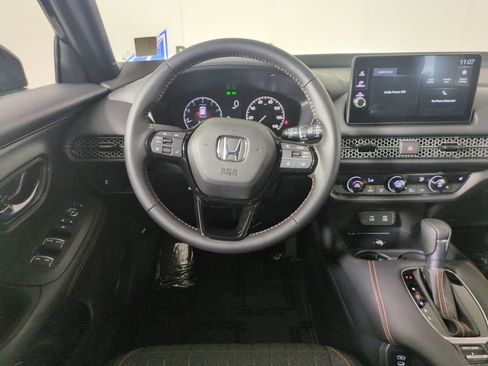 Certified 2026 Honda HR-V Sport image 17