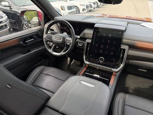 Used 2025 GMC Yukon Denali w/ Denali Reserve Package AWD/4WD image 39