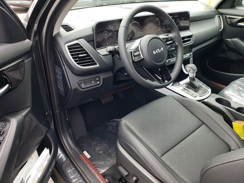 New 2026 Kia Seltos EX AWD/4WD image 6