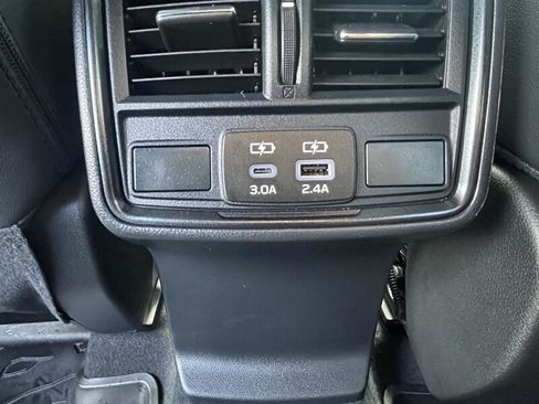 Used 2025 Subaru Forester Limited AWD/4WD image 22