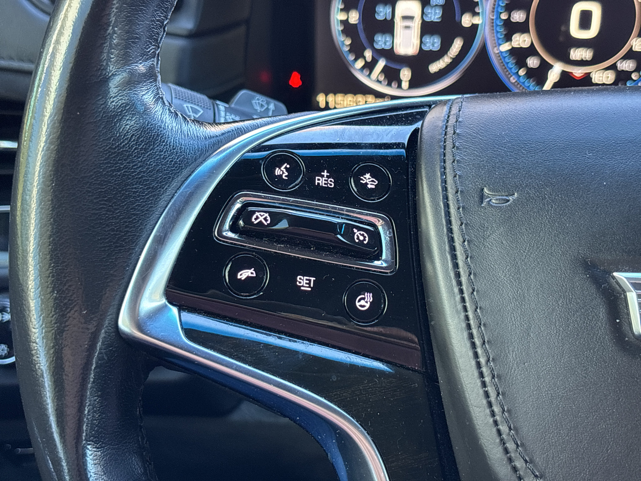 Used 2015 Cadillac Escalade Platinum AWD/4WD image 19
