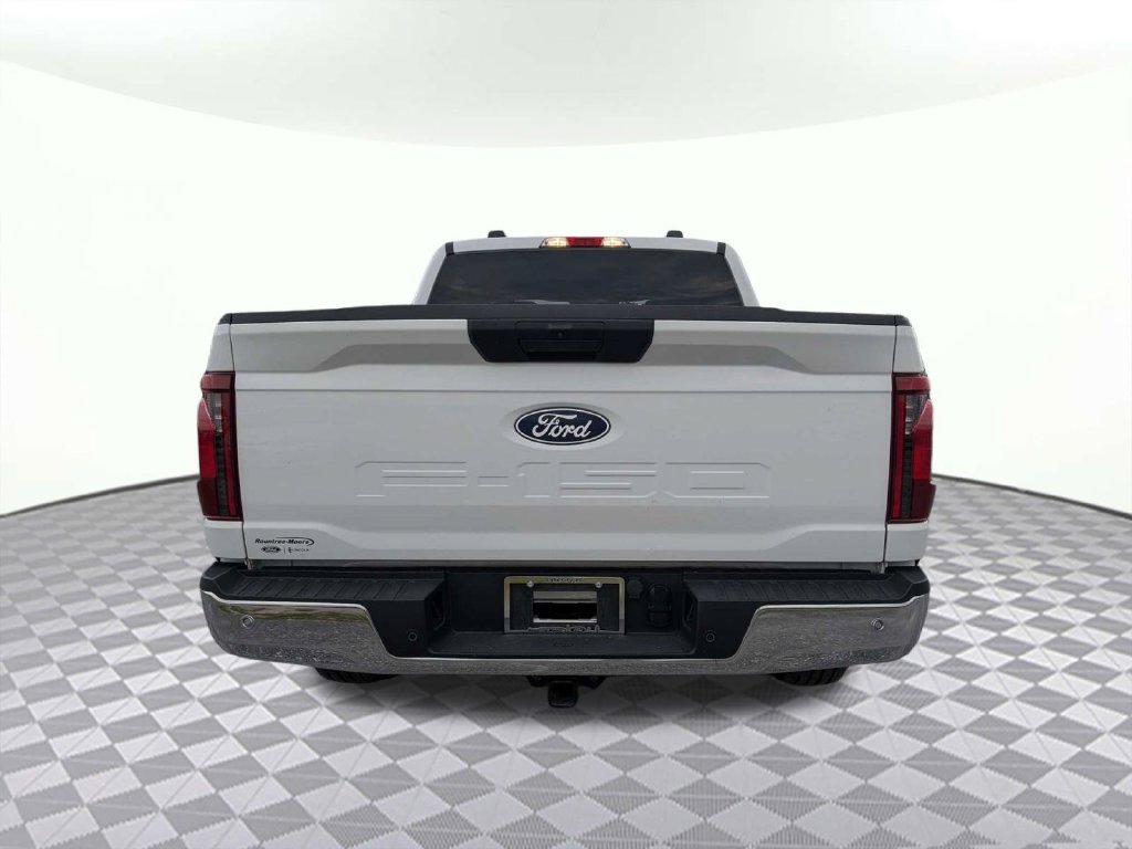 Certified 2025 Ford F150 XLT w/ Equipment Group 301A Standard RWD image 4
