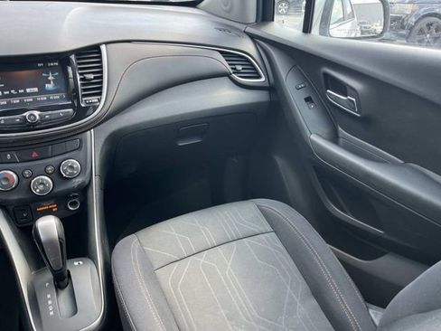 Used 2017 Chevrolet Trax LT w/ LPO, Protection Package image 14