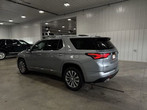 Used 2023 Chevrolet Traverse Premier AWD/4WD image 6