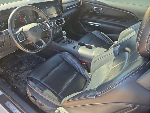 Used 2024 Ford Mustang Premium image 15