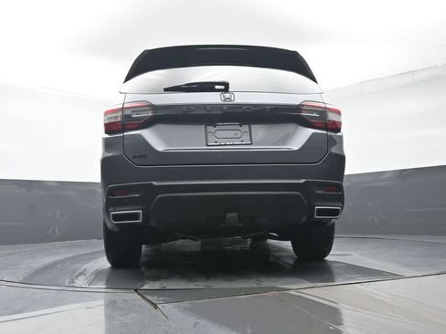 Certified 2023 Honda Pilot Touring image 36