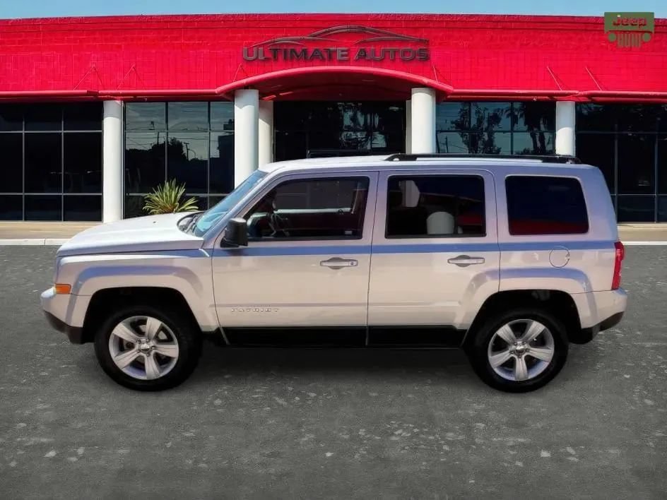 Used 2012 Jeep Patriot Latitude FWD image 7