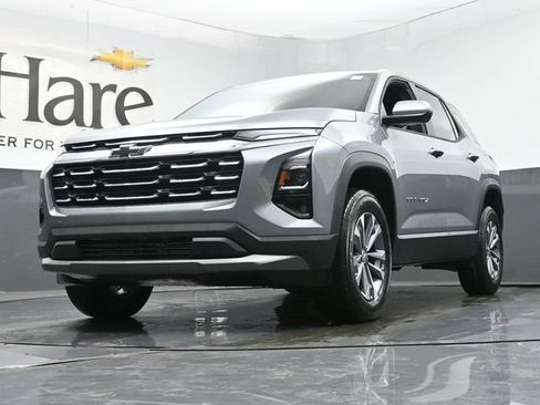New 2026 Chevrolet Equinox LT w/ Safety and Technology Package FWD image 4