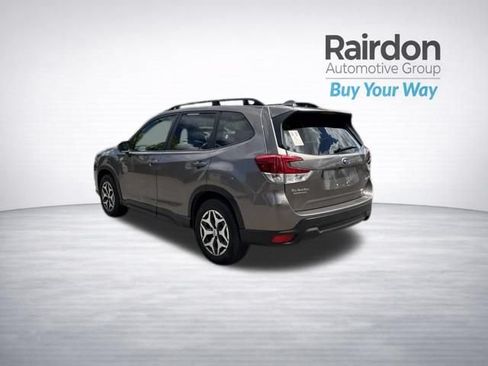 Used 2022 Subaru Forester Premium AWD/4WD image 35