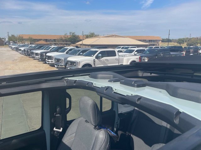 Used 2024 Jeep Wrangler Unlimited w/ Convenience Group AWD/4WD image 23