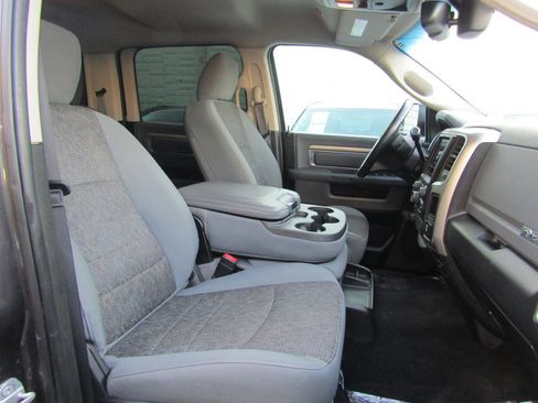 Used 2018 RAM 3500 Big Horn w/ Max Tow Package image 13