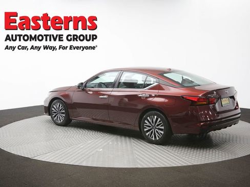 Used 2024 Nissan Altima 2.5 SV FWD image 63
