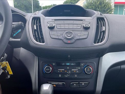 Used 2017 Ford Escape SE AWD/4WD image 35