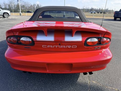 Used 2002 Chevrolet Camaro Z28 w/ SS Performance/Appearance Pkg image 7
