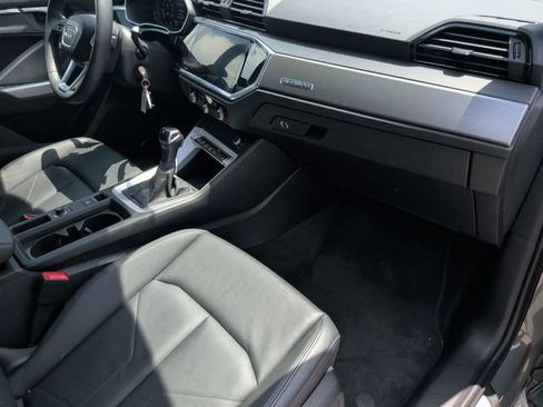Used 2025 Audi Q3 2.0T Premium AWD/4WD image 28