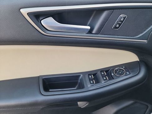 Used 2024 Ford Edge SEL image 13