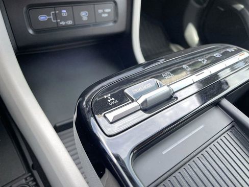 New 2026 Hyundai Tucson Limited image 31