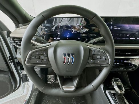 New 2026 Buick Envista Avenir FWD image 6
