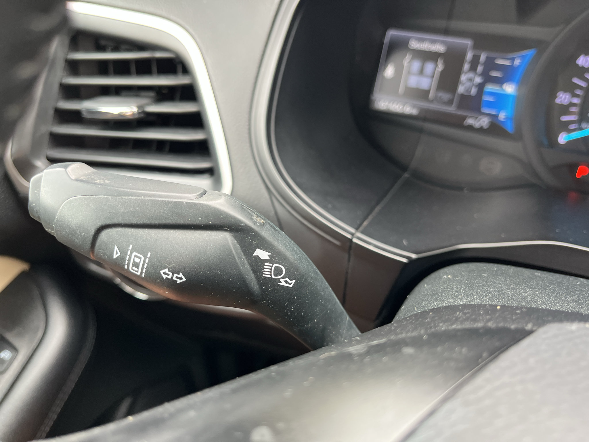 Used 2024 Ford Edge SEL AWD/4WD image 17