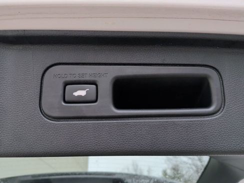 Certified 2024 Honda Pilot EX-L image 10