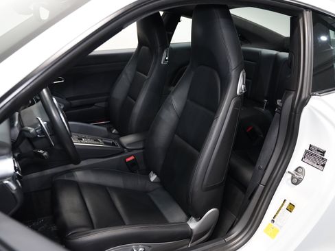 Used 2014 Porsche 911 Carrera S image 24