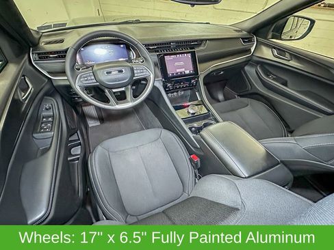 Certified 2024 Jeep Grand Cherokee Laredo w/ Trailer Tow Package image 12