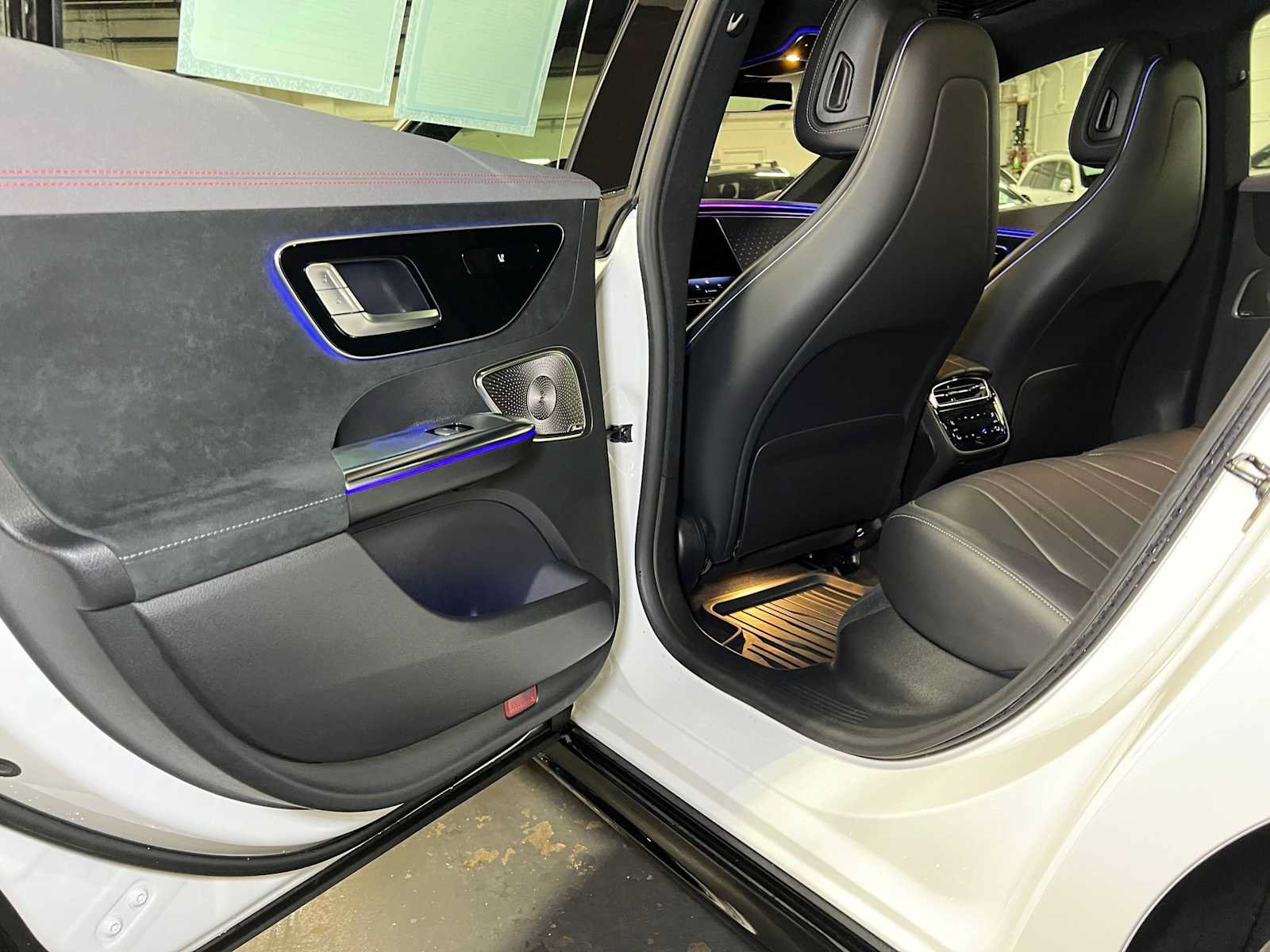 Certified 2023 Mercedes-Benz EQE 350+ 4MATIC Sedan image 18