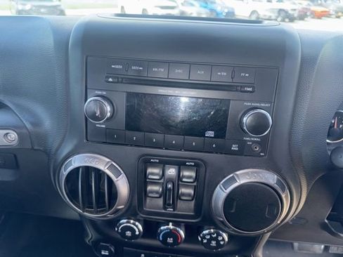 Used 2017 Jeep Wrangler Unlimited Sport AWD/4WD image 20