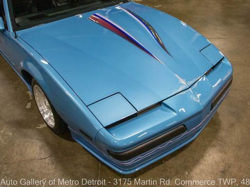 Used 1988 Pontiac Firebird Formula image 13