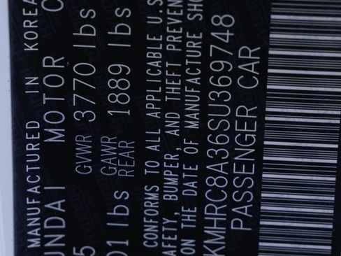 New 2025 Hyundai Venue SEL image 46