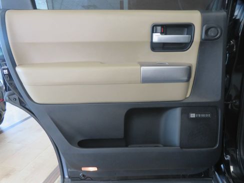 Used 2018 Toyota Sequoia Limited w/ Safety & Convenience Package AWD/4WD image 17