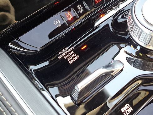 New 2026 Jeep Grand Wagoneer Limited image 10