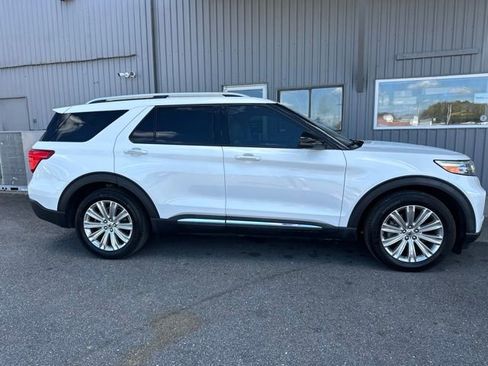 Used 2021 Ford Explorer Limited w/ Hybrid Equipment Group 310A image 3