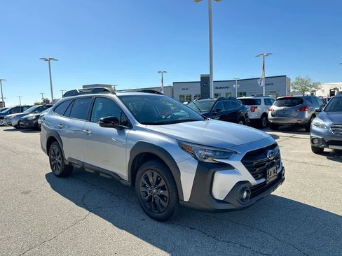 Certified 2025 Subaru Outback Onyx Edition image 15