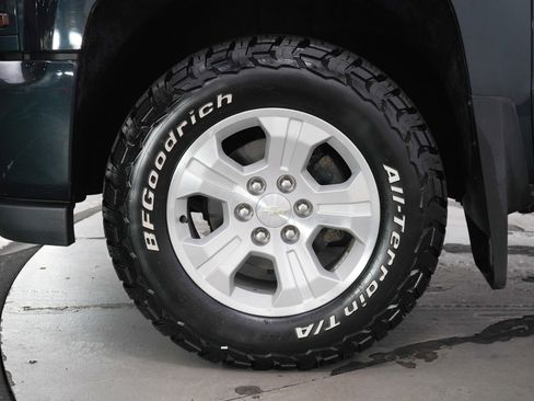 Used 2018 Chevrolet Silverado 1500 LT w/ All Star Edition AWD/4WD image 26