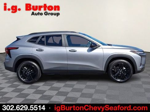 Certified 2025 Chevrolet Trax ACTIV w/ Driver Confidence Package FWD image 7