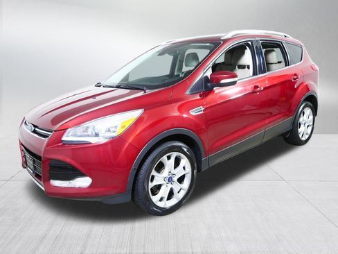 Used 2016 Ford Escape Titanium w/ Equipment Group 301A AWD/4WD image 3
