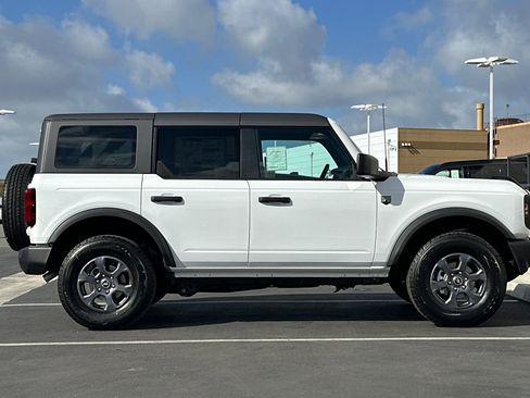 New 2025 Ford Bronco Big Bend image 2