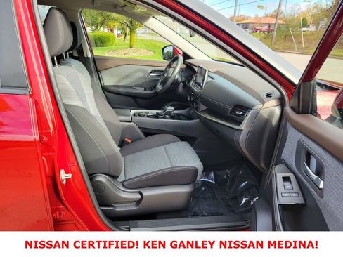 Certified 2023 Nissan Rogue SV image 49