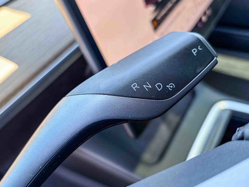 Used 2022 Tesla Model 3 Performance image 18