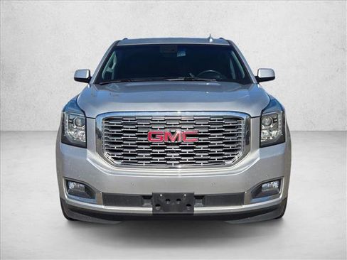 Used 2019 GMC Yukon Denali w/ Denali Ultimate Package image 2