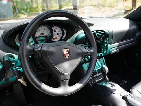 Used 2005 Porsche 911 Turbo image 29