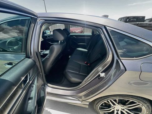 Used 2022 Honda Accord Touring image 27