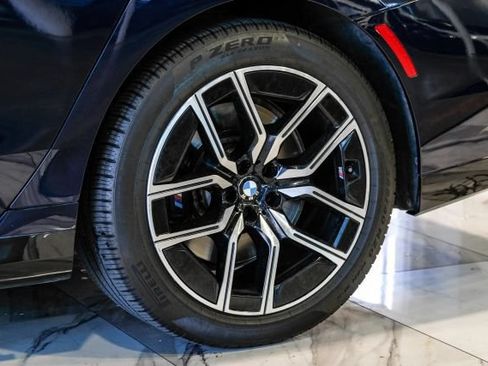 Used 2023 BMW 740i RWD image 71