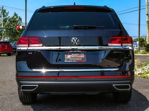 Used 2023 Volkswagen Atlas SE w/ Black Wheel Package AWD/4WD image 5