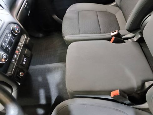 Used 2021 Chevrolet Silverado 1500 Custom image 12