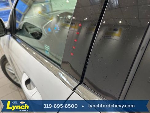 Used 2018 Ford Edge SEL w/ Equipment Group 201A image 14